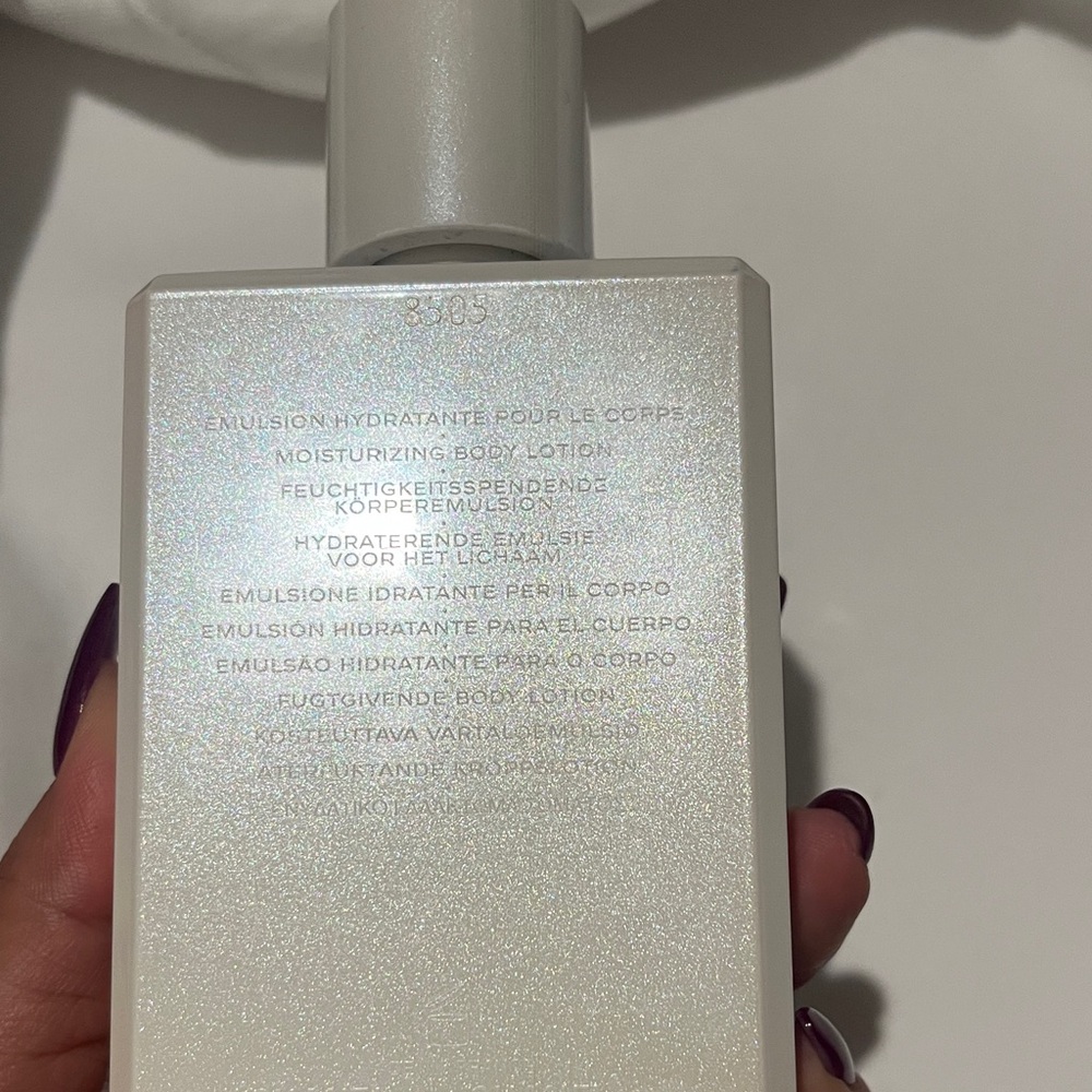 CHANEL Coco Mademoiselle Moisturizing Lotion in Cream - Picture 4 of 5